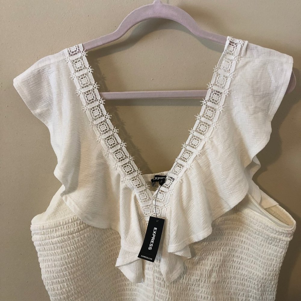 NWT Express Metallic Lace Trim Ruffle Tank - Picture 3 of 5